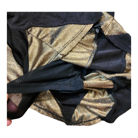 NWT Alice+Olivia Vida Metallic Chevron-Stripe Dress size medium - Picture 8 of 10